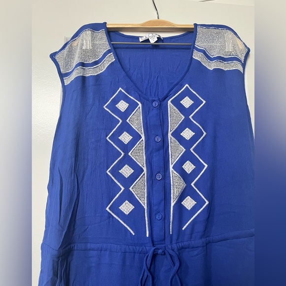 Blue jumpsuit with white embroidery size medium item 07-11 - Picture 5 of 13